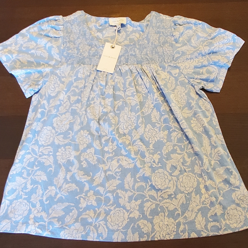 Lucky Brand smocked t-shirt. Small.